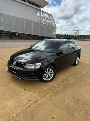 VOLKSWAGEN JETTA 2.0 TRENDLINE FLEX 4P TIPTRONIC VOLKSWAGEN JETTA 2.0 TRENDLINE FLEX 4P TIPTRONIC